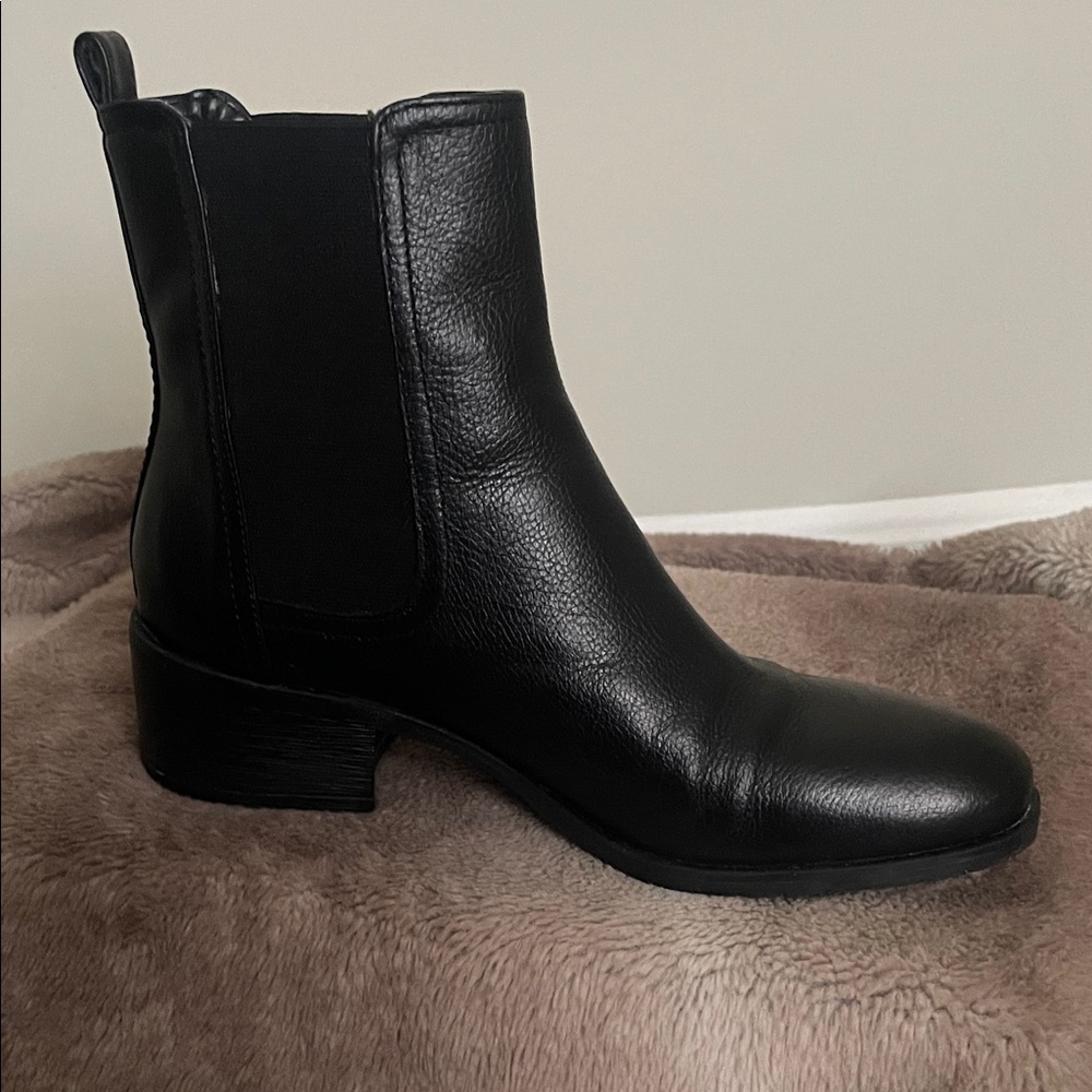 Kenneth Cole Reaction Black Ankle Chelsea Boot - Picture 6 of 8
